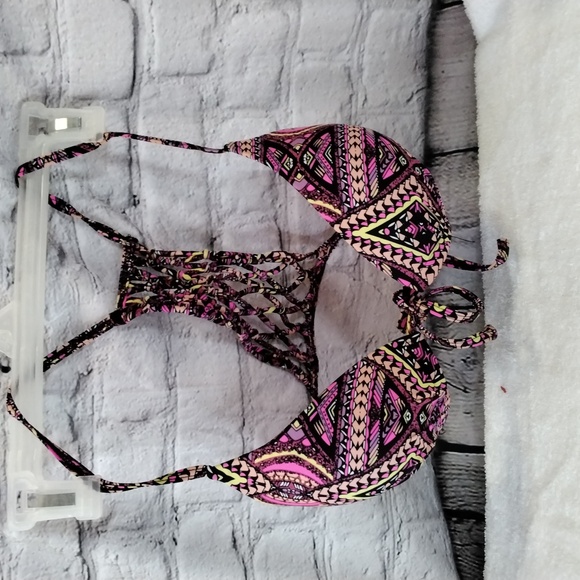 Bikini - Picture 4 of 4